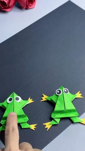 Оригами Лягушки из бумаги